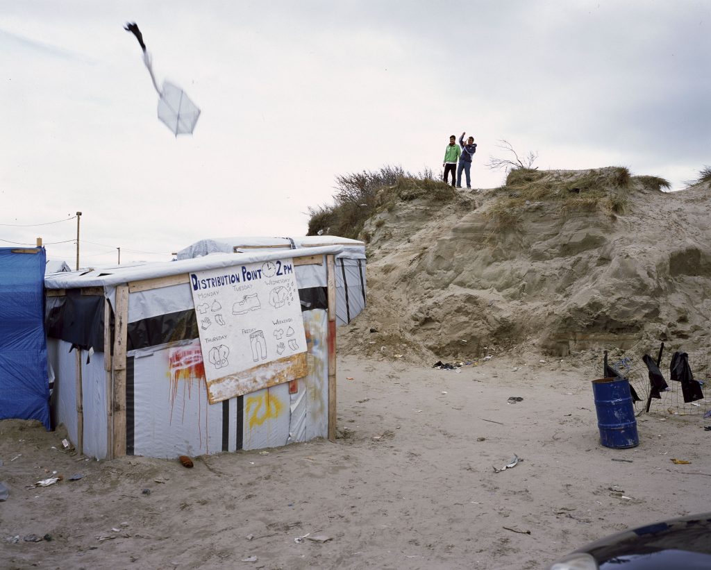 Foto: Bruno Serralongue, 25.-26. März 2016, Series Calais, 2015 – ongoing, courtesy of the artist.